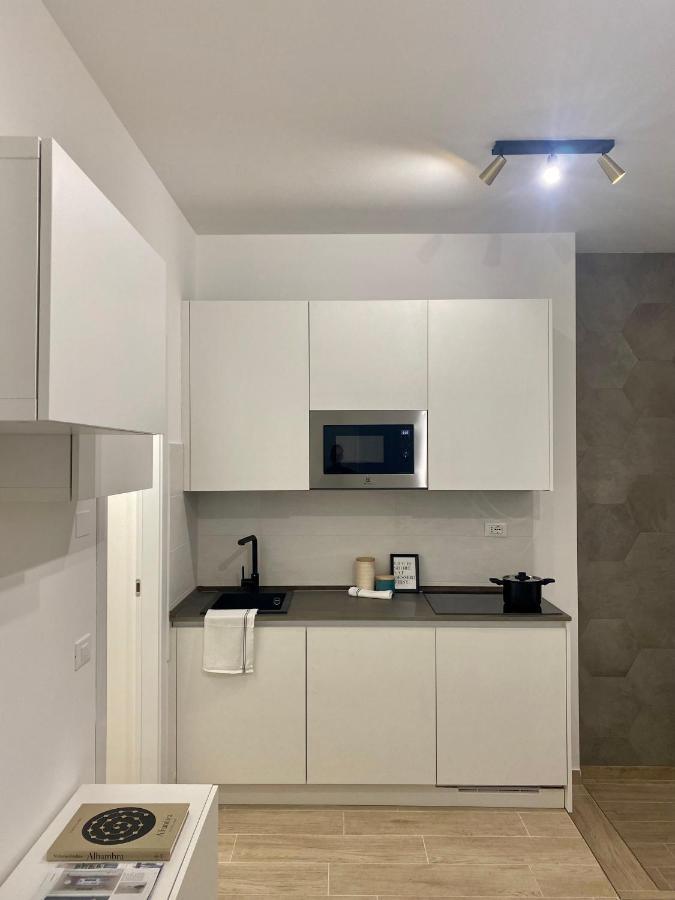 Suite Stresa Milano Centrale 3Pax Wifi エクステリア 写真